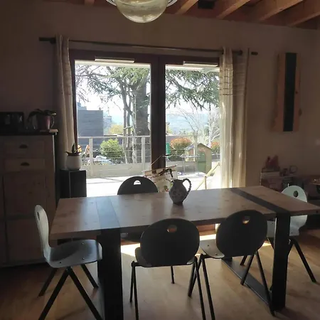 Maison Familiale Avec Grand Jardin A 마네