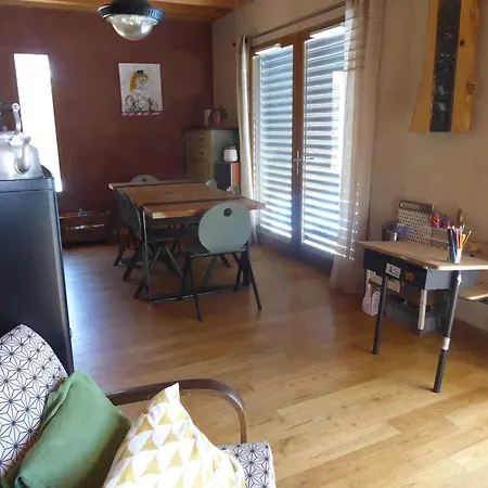 펜션 Maison Familiale Avec Grand Jardin A