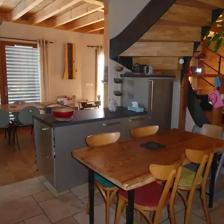 Maison Familiale Avec Grand Jardin A 펜션 마네