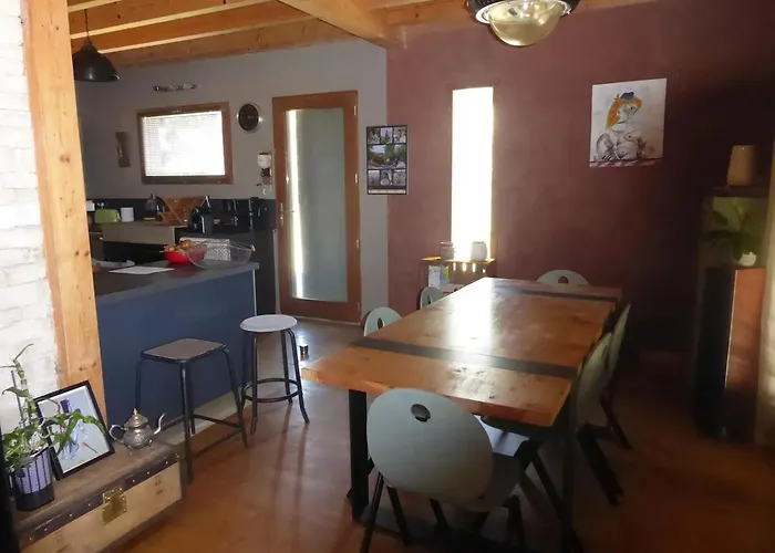 펜션 Maison Familiale Avec Grand Jardin A 마네