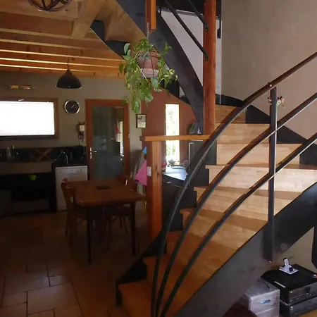 Holiday home Maison Familiale Avec Grand Jardin A