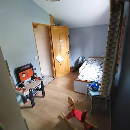 Maison Familiale Avec Grand Jardin A