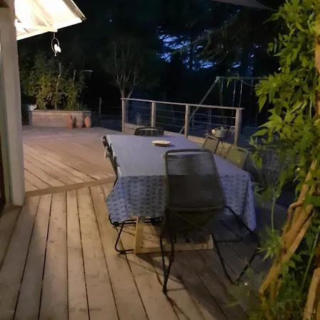 Maison Familiale Avec Grand Jardin A *
