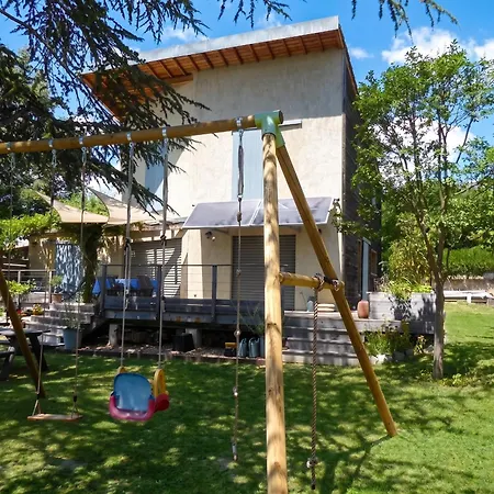 Maison Familiale Avec Grand Jardin A * Mane (Alpes-de-Haute-Provence)