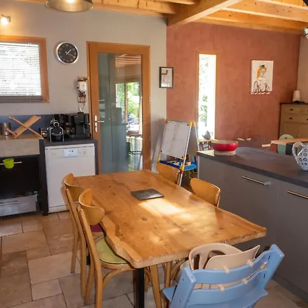 Maison Familiale Avec Grand Jardin A Holiday home