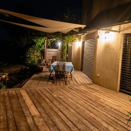 Maison Familiale Avec Grand Jardin A Holiday home Mane (Alpes-de-Haute-Provence)