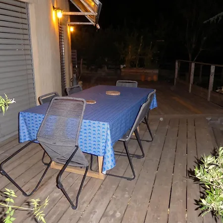 Holiday home Maison Familiale Avec Grand Jardin A