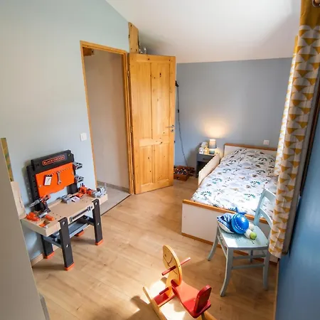 Maison Familiale Avec Grand Jardin A Holiday home *