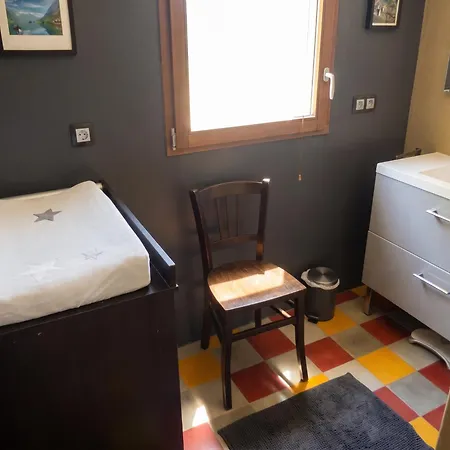 Holiday home Maison Familiale Avec Grand Jardin A