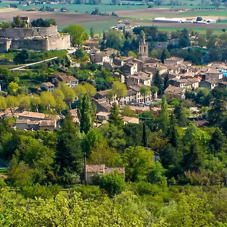 Maison Familiale Avec Grand Jardin A Holiday home Mane (Alpes-de-Haute-Provence)