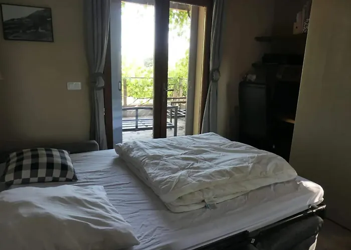 Holiday home Maison Familiale Avec Grand Jardin A