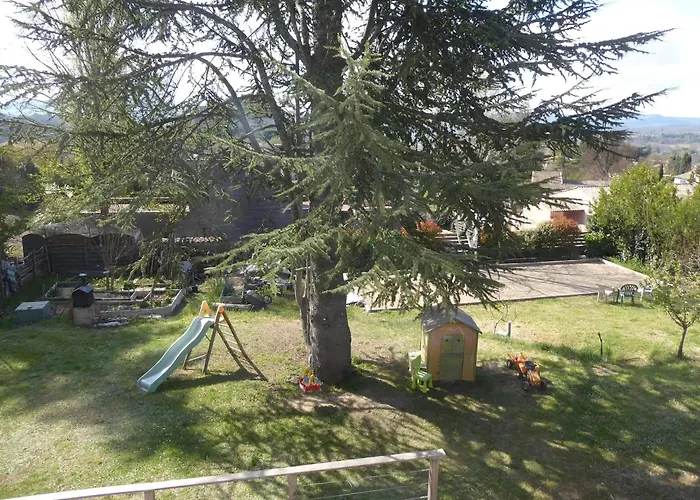 Maison Familiale Avec Grand Jardin A Holiday home Mane (Alpes-de-Haute-Provence)